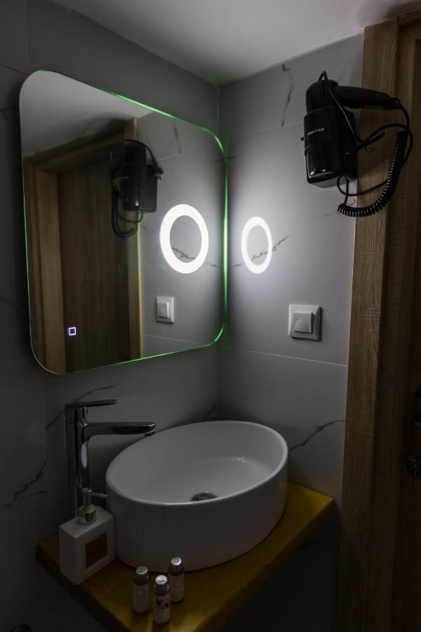 Metropolitan, Nilie Hospitality Mgmt Apartment Солун Екстериор снимка